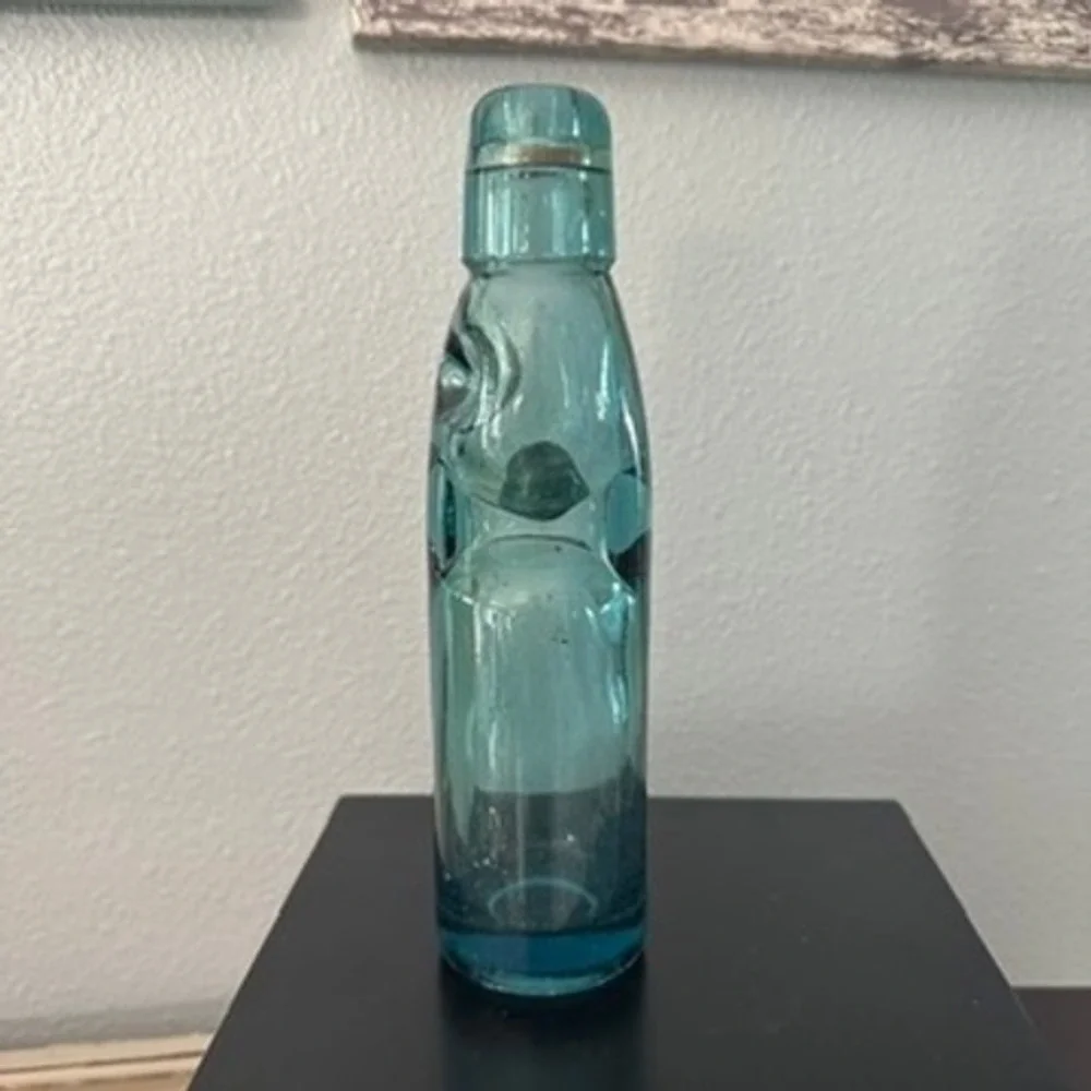 Vintage Codd Neck Teal Blue Glass Ramune Japanese Soda Bottle w/Marble 8 oz.